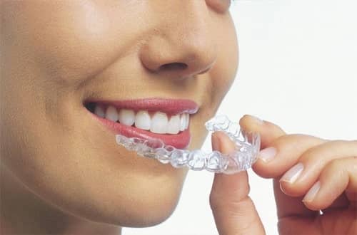 کلینیک دندانپزشکی دانا ارتودنسی نامرئی